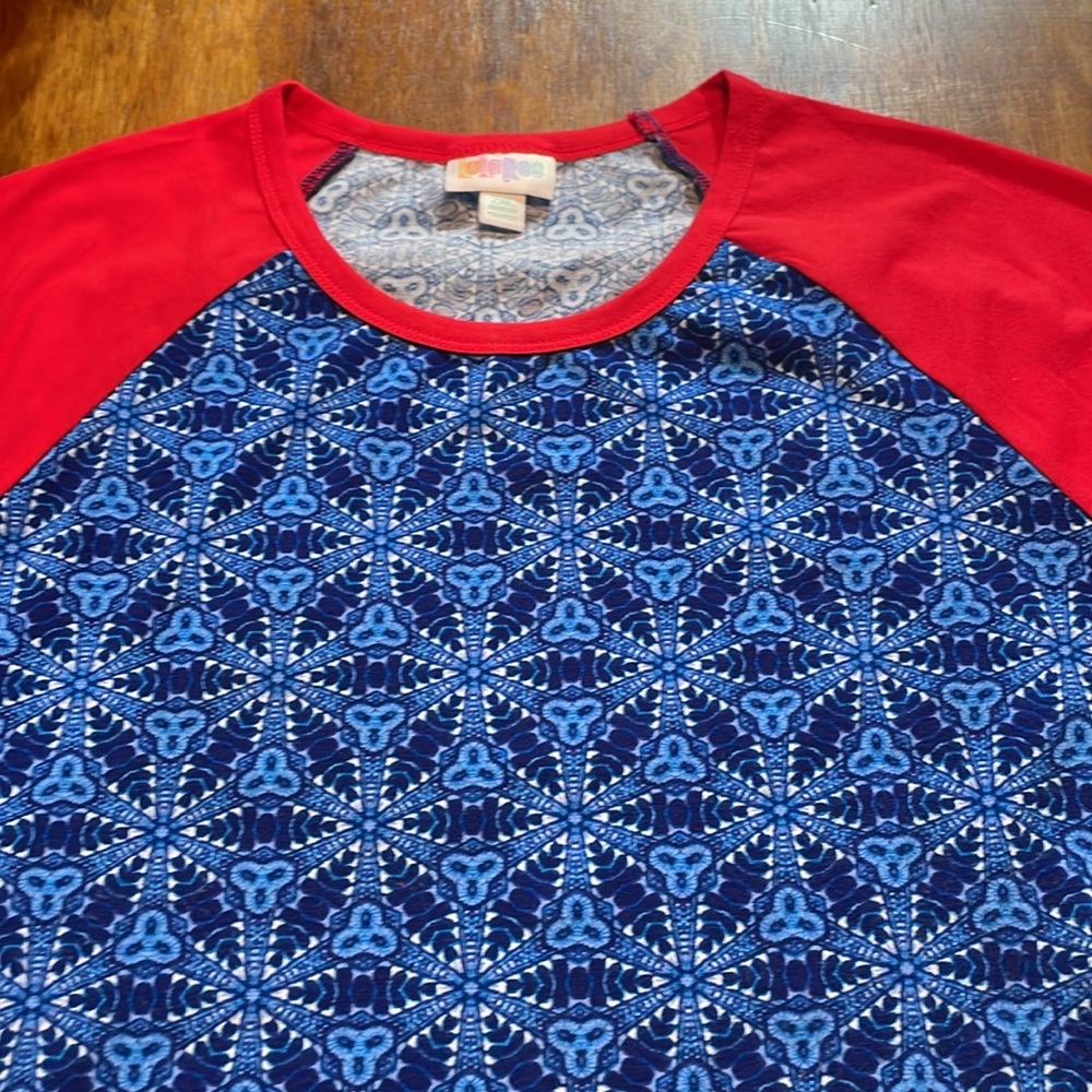 Shirt - Picture 2 of 3